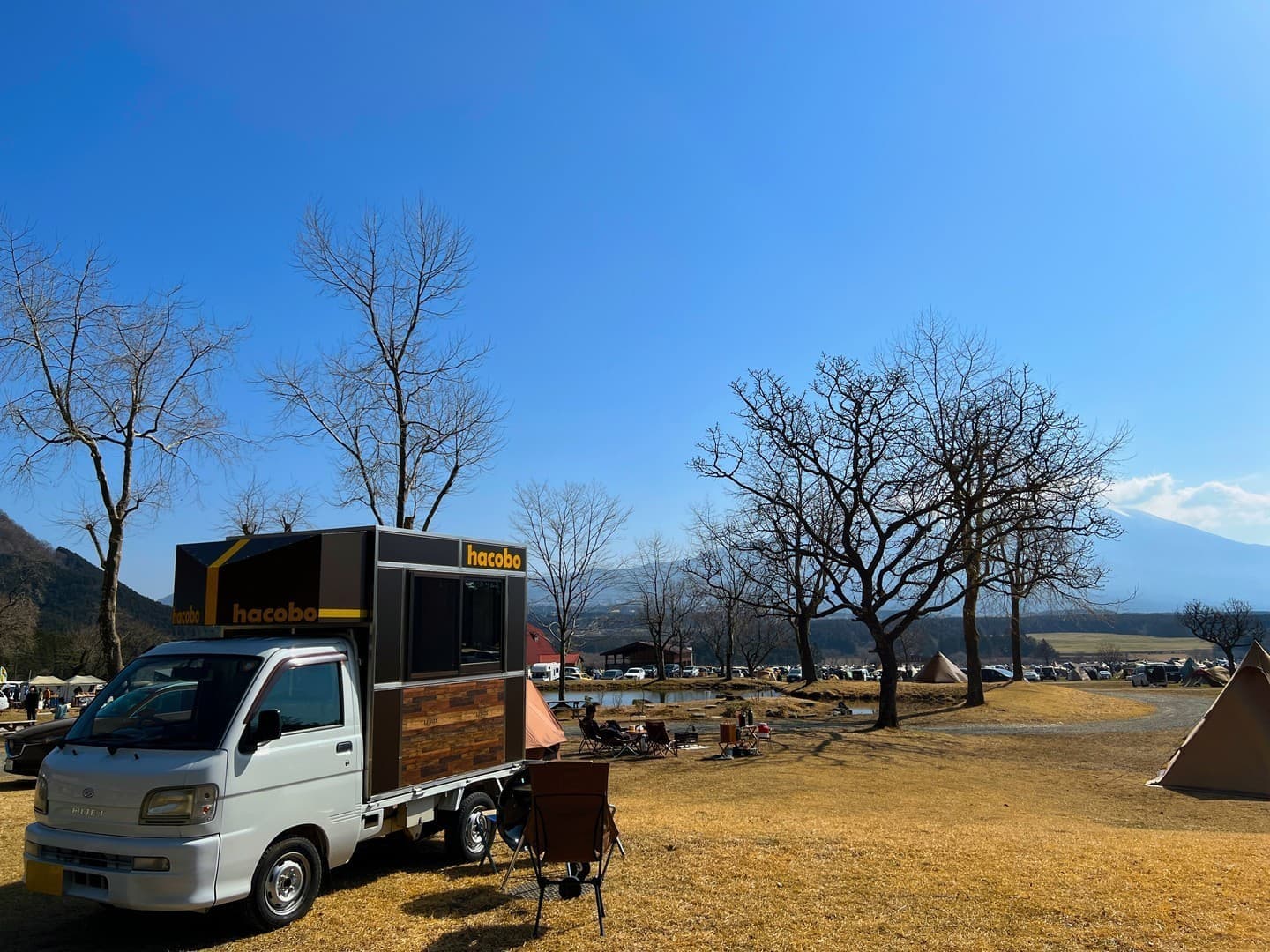 キャンピングカーでキャンプ